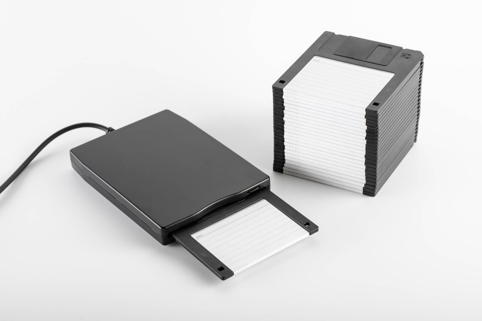NTFS vs exFAT vs FAT32: How Windows File Systems Actually Work
