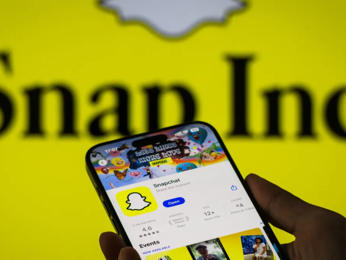 Snapchat Stops Recommending Fully AI-Generated Videos in Spotlight Feed